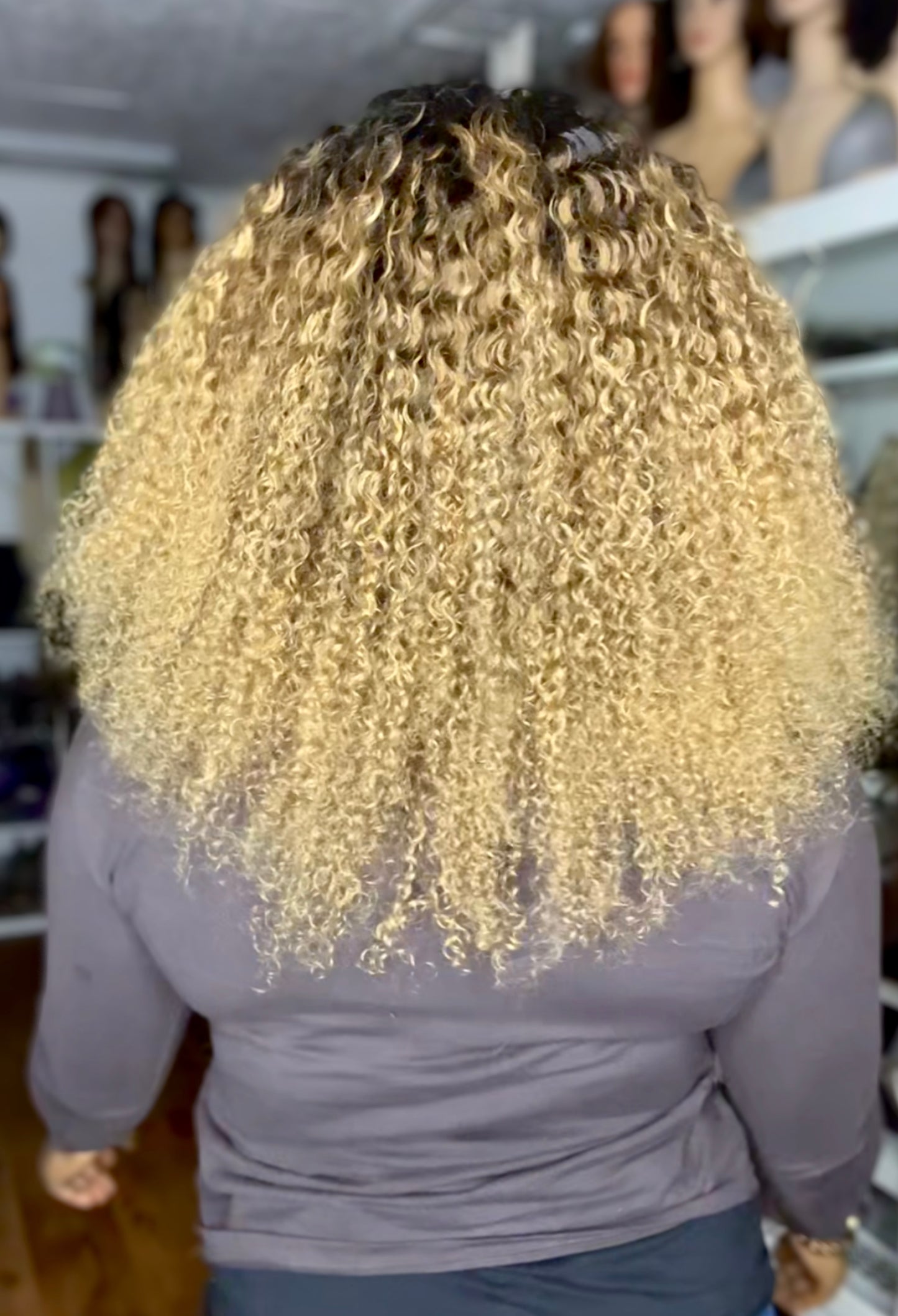 Ombre curly 18”