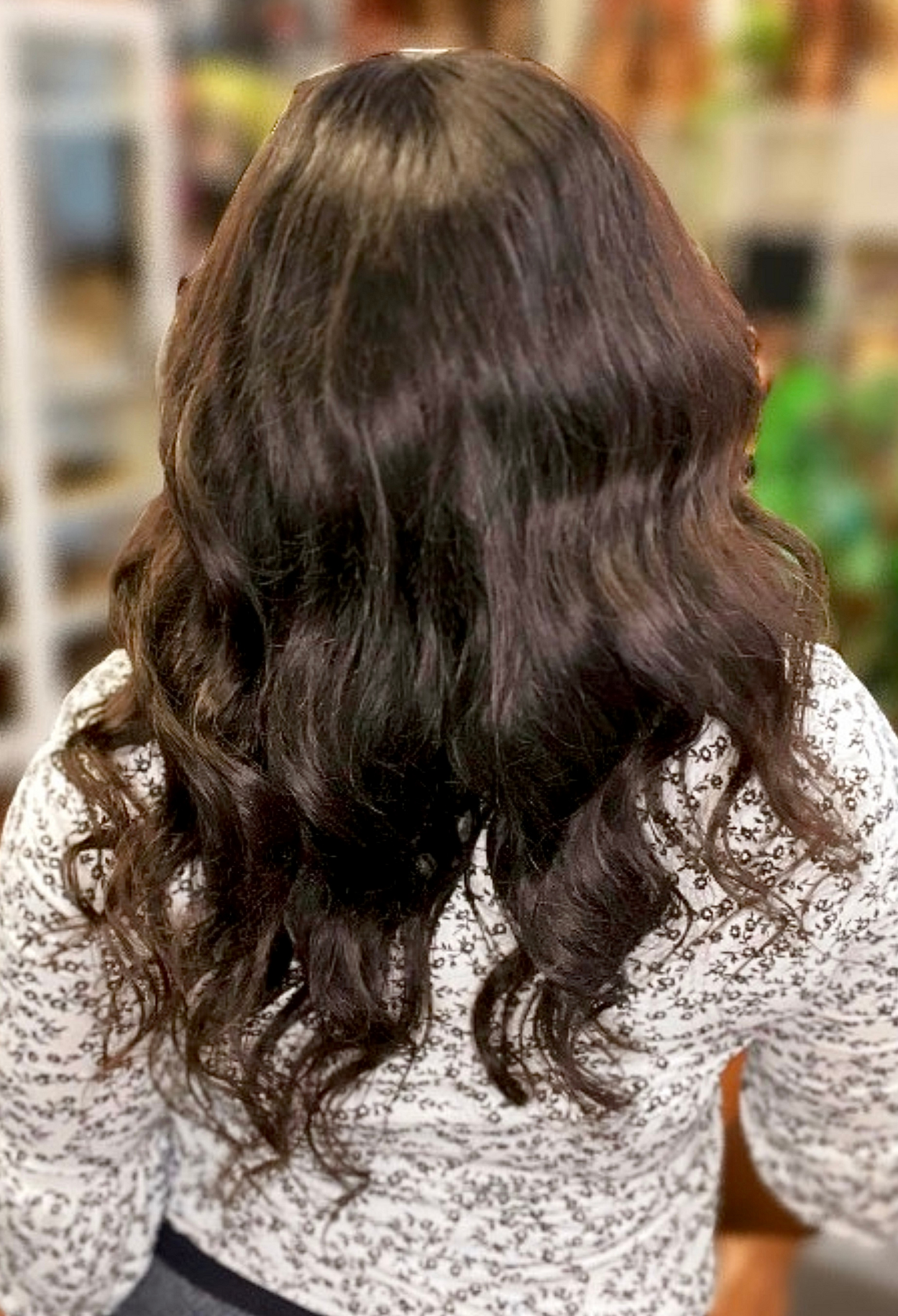 Glueless wavy frontal wig