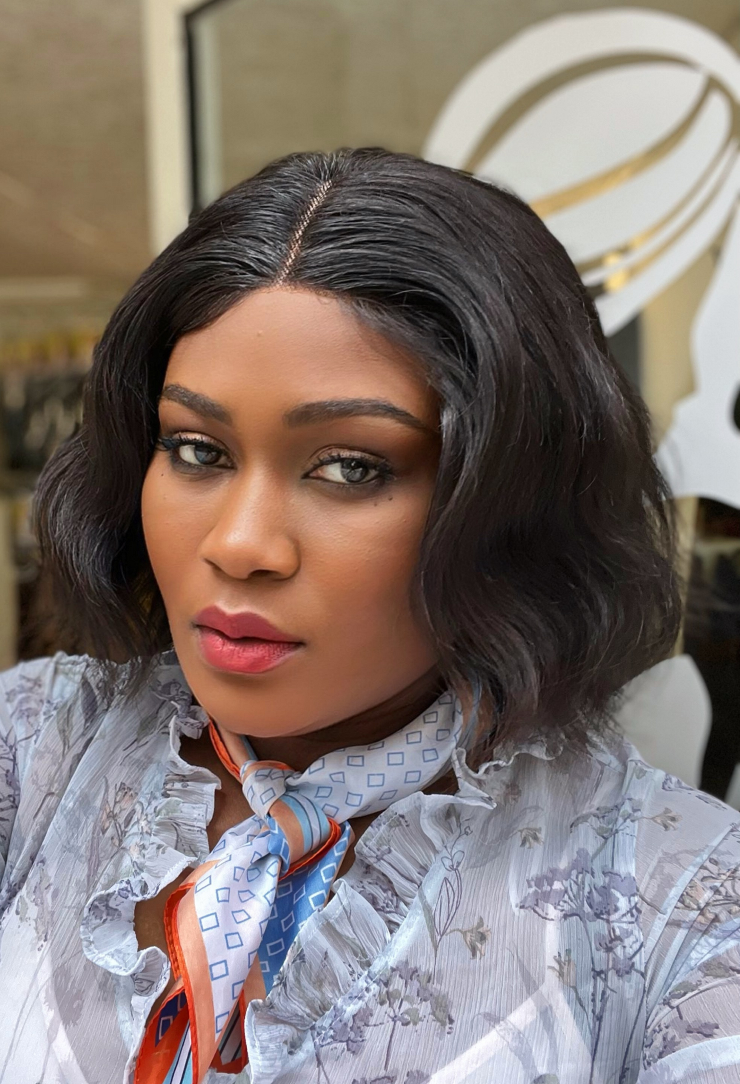 Wavy bob cut