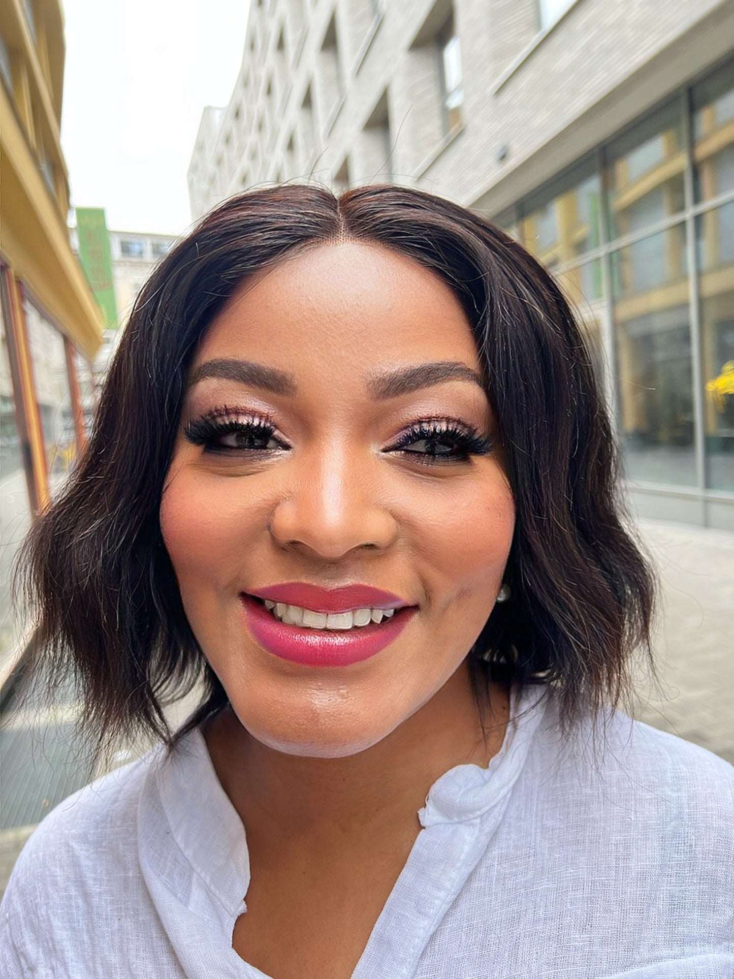 Wavy bob cut
