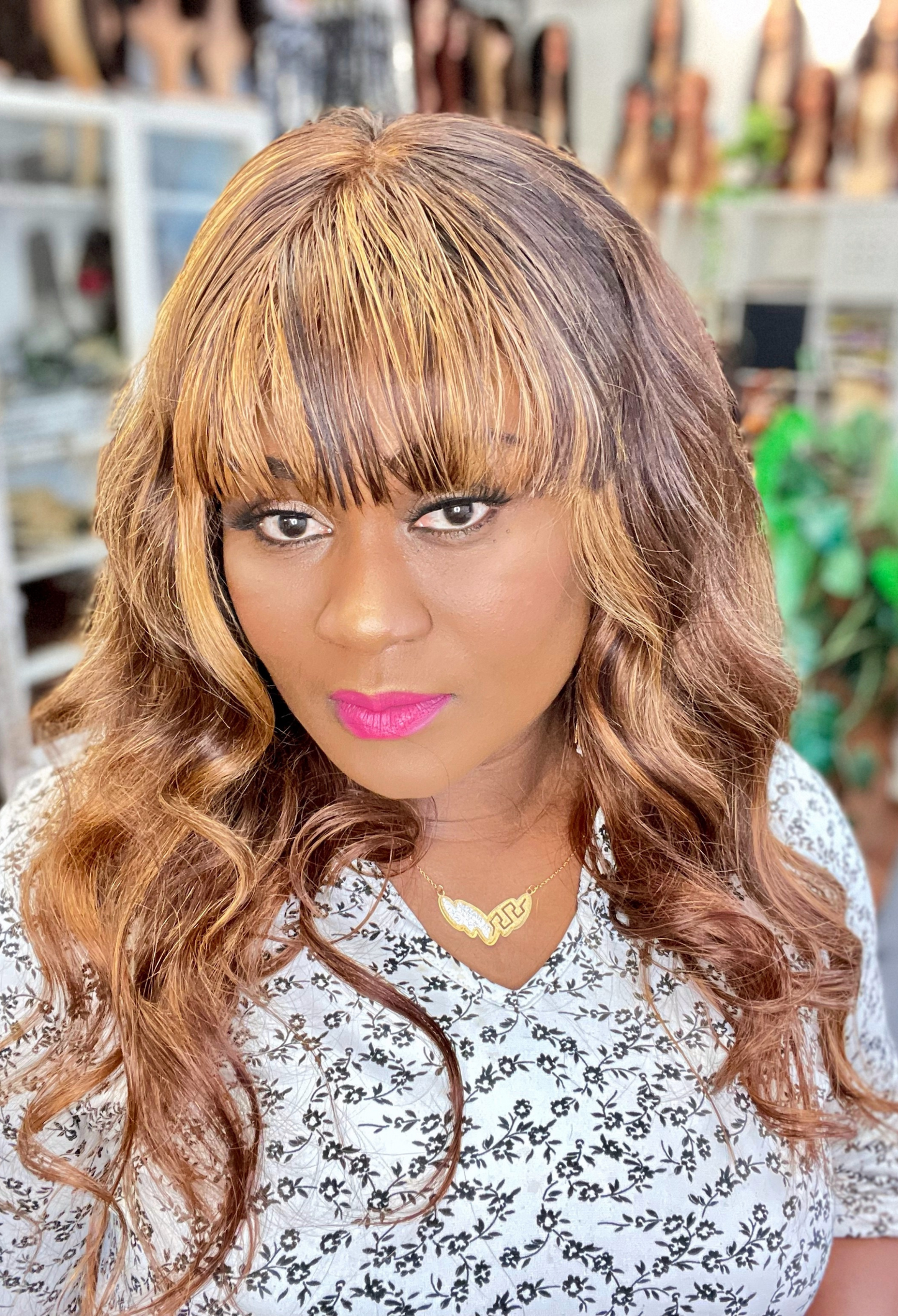 Wavy fringe with highlights
