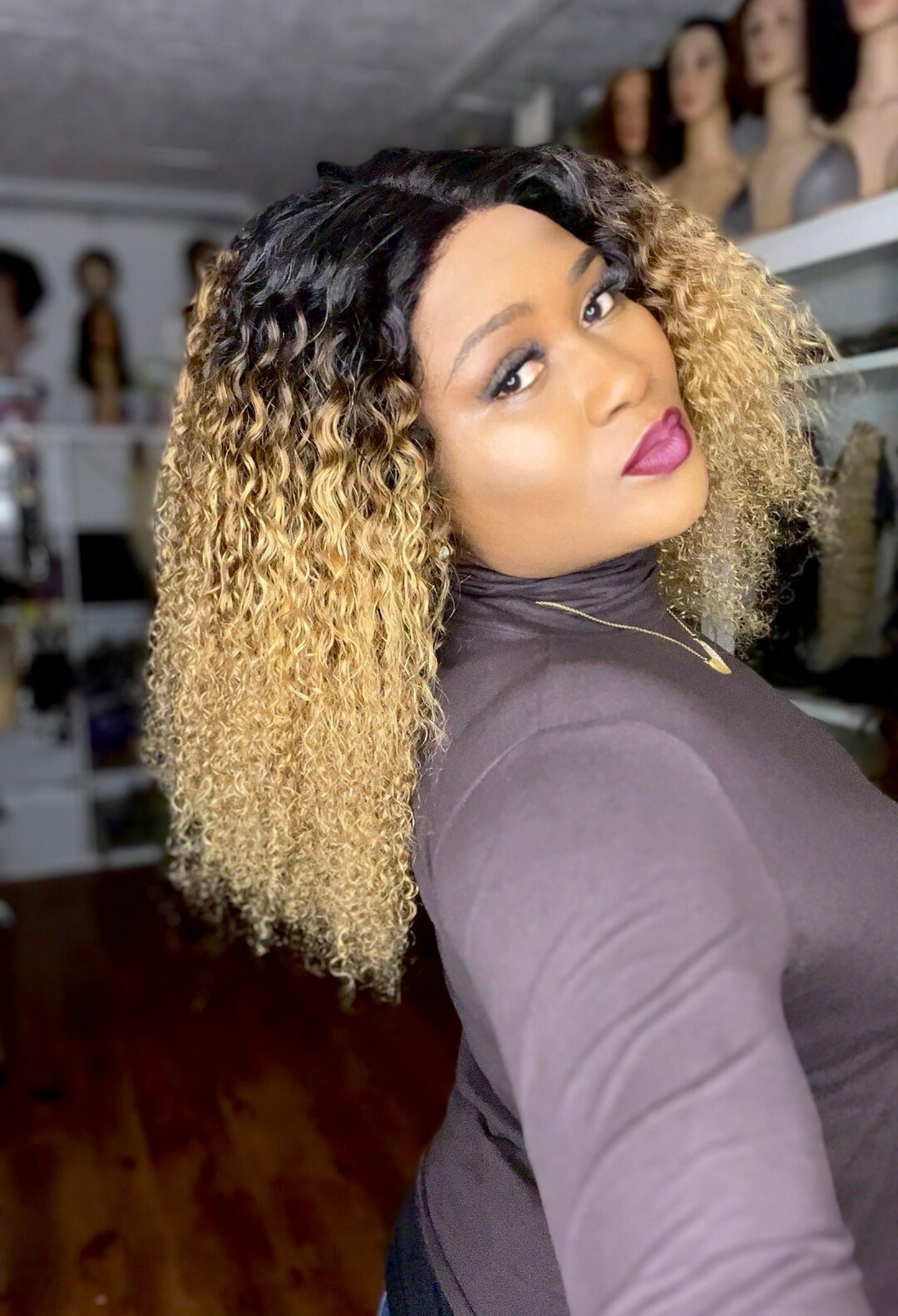 Ombre curly 18”