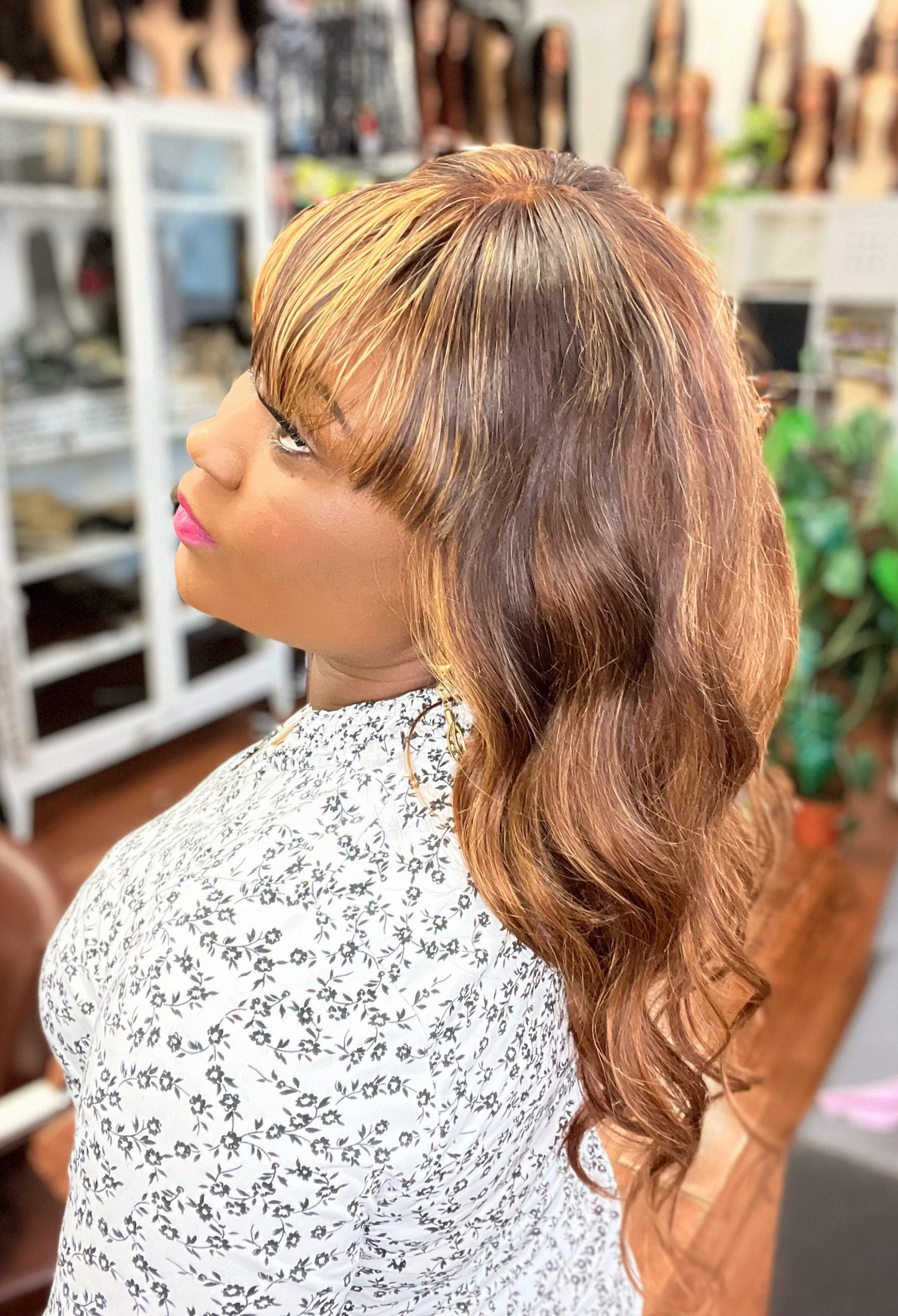 Wavy fringe with highlights